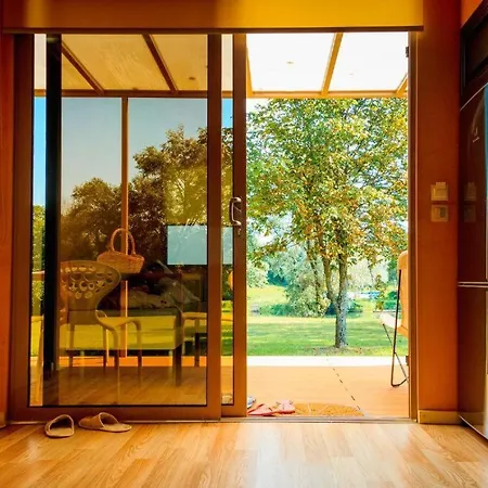 Vrba Premium Riverside Mobile House Big Berry